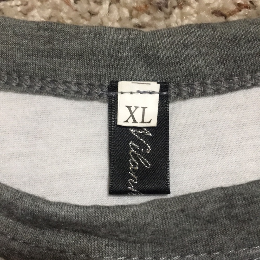 Deer Tee♥️♥️ - Picture 3 of 3